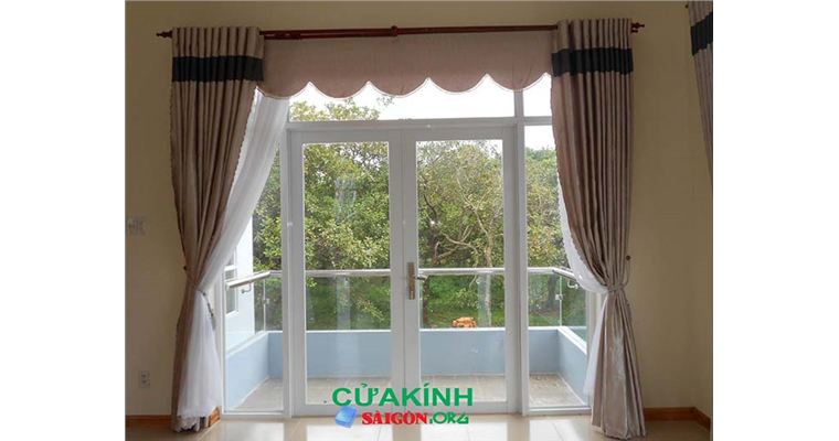 TOP 10 Mẫu cửa kính cường lực đẹp nên lựa chọn 2019