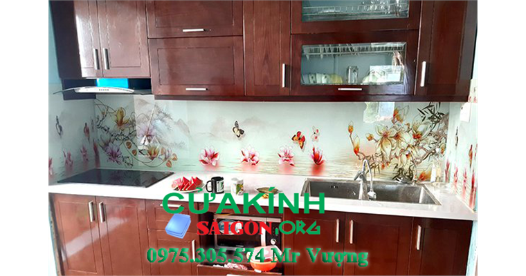 Top Mẫu Kính Ốp Bếp Màu Đẹp, Sang Trọng Được Ưa Chuộng Nhất #1