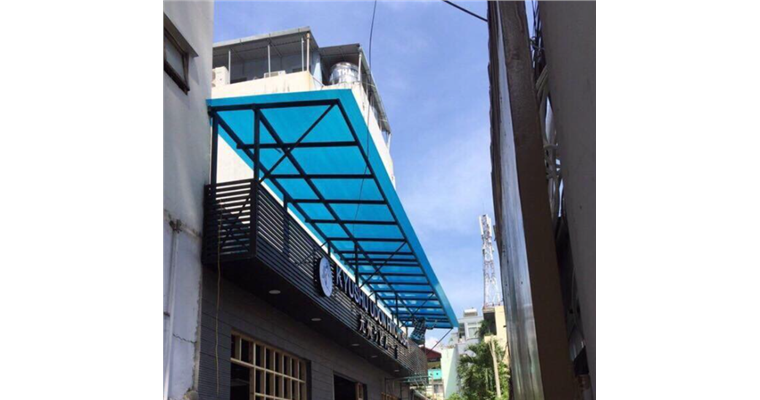 Mái Polycarbonate Quận 5 HCM Đẹp Nhất 2025 – Thịnh Hành & Tiết Kiệm