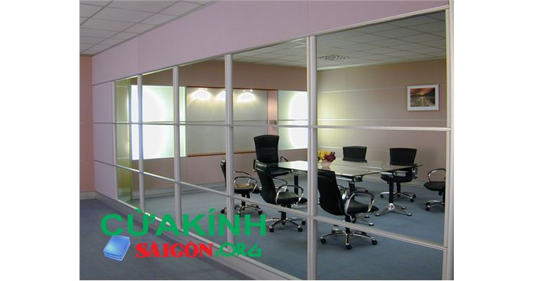 Tư vấn lựa chọn, lắp đặt vách kính văn phòng đảm bảo chất lượng tại Hà Nội