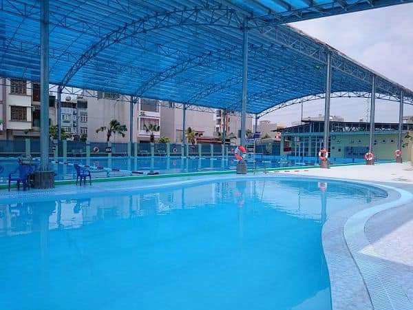 Thi Công Mái Lợp Poly Quận 11 TPHCM – Bền Đẹp, Giá Cạnh Tranh