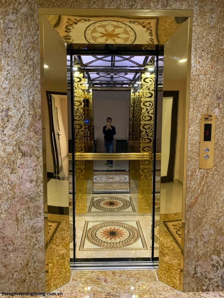 #1 Thi công vách hố thang máy kính cường lực quận 10
