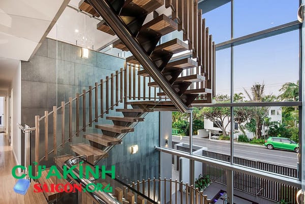 Mẫu cầu thang gỗ đẹp, hiện đại, sang trọng cho mọi gia đình