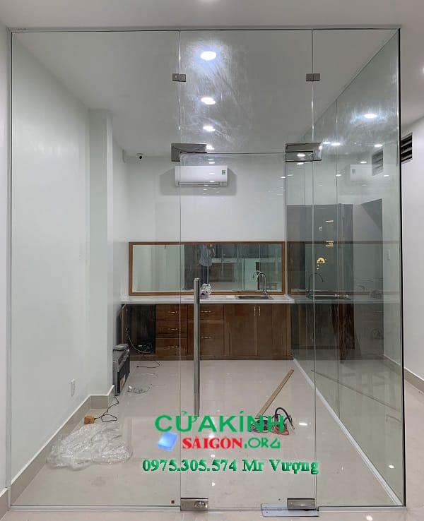 Cửa kính cường lực ở quận Bình Tân