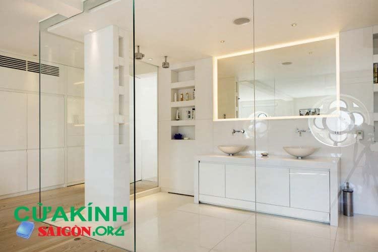 Mẫu cửa kính cường lực 2 lớp cách âm an toàn cho mọi không gian.