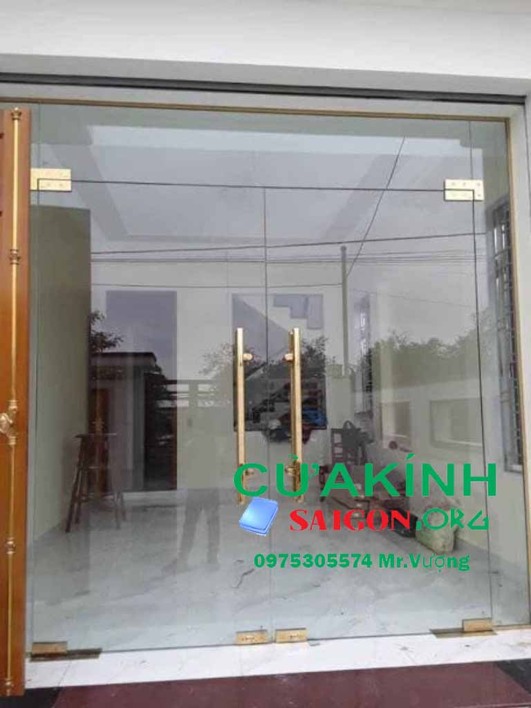 Kính cường lực quận 6