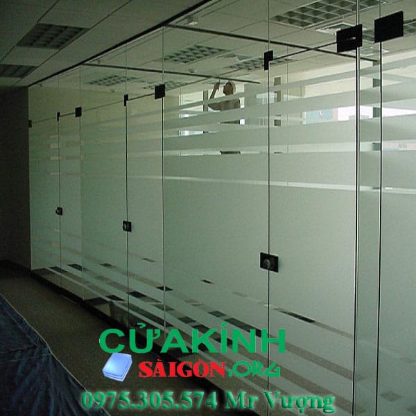 [ *& ] Thợ sửa cửa kính tận nơi Quận 8 24/24h