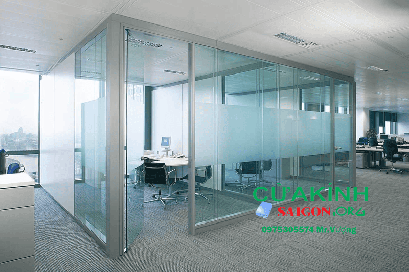 Lắp cửa kính văn phòng ở Hốc Môn