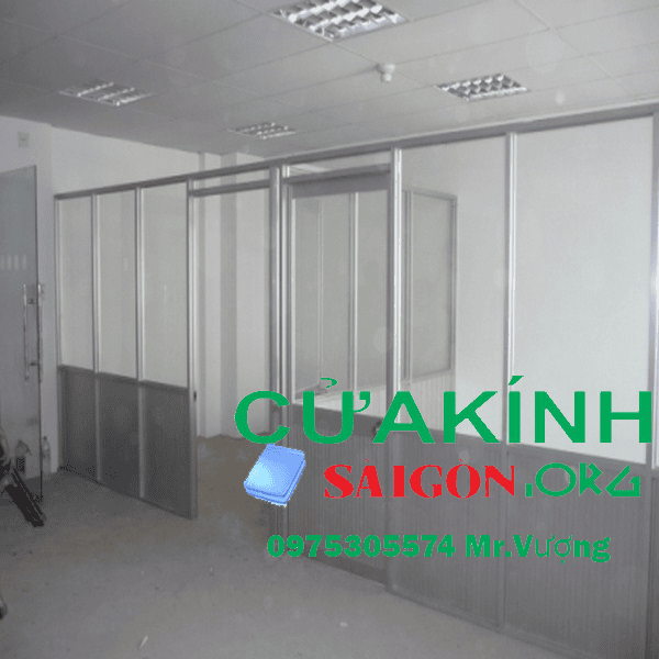 Cửa kính văn phòng cường lực quận 6