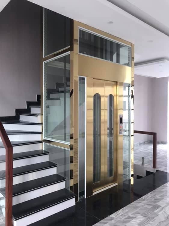 #1 Thi công vách hố thang máy kính cường lực quận 5