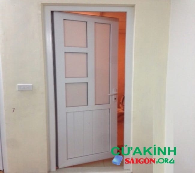 Kích thước cửa nhà vệ sinh chuẩn