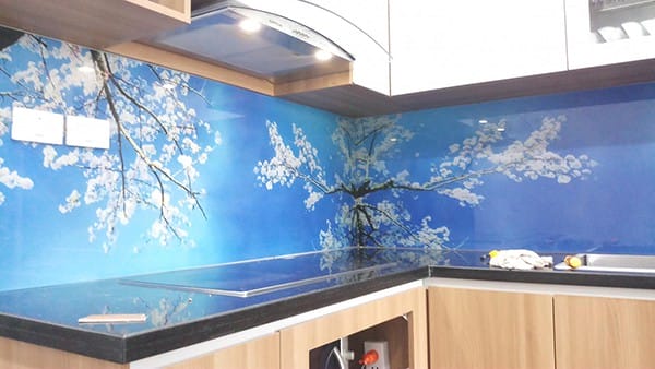 #1 Giải đáp: Giá kính ốp bếp là bao nhiêu tại Quận 1 tphcm