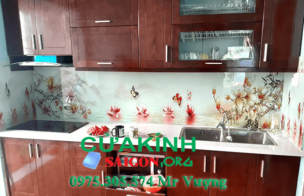 Kính ốp bếp màu Quận 7 TP.HCM, Giải pháp thẩm mỹ & bền đẹp cho căn bếp