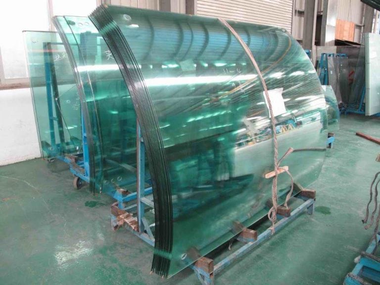 Kính Cường Lực Giá Rẻ Quận 3 | Thi Công Uy Tín, Chất Lượng Cao