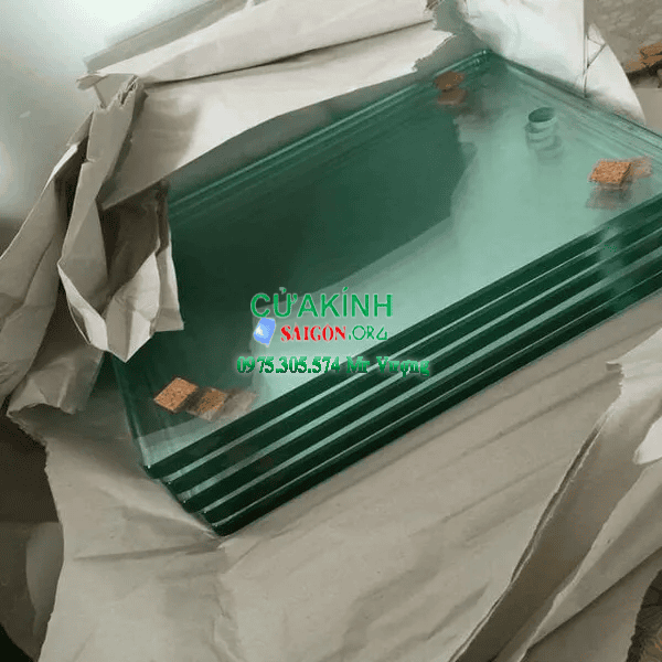 Thi Công Kính Văn Phòng An Toàn Quận 1 HCM | Cửa Kính Sài Gòn