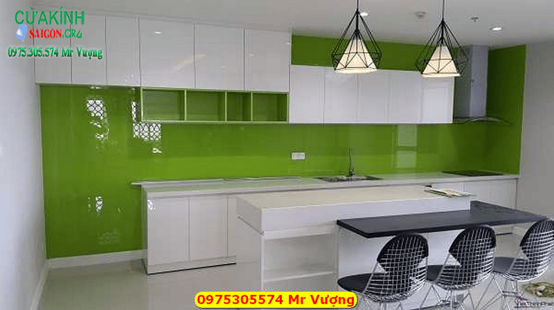 Kính Bếp Có Tốt Không? Ưu Nhược Điểm Cần Biết Trước Khi Lắp