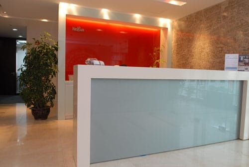Xưởng cắt kính Màu Củ Chi HCM Giá Rẻ - Nhanh Chóng 2024