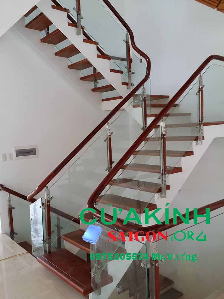 Làm kính cường lực cao cấp quận 5 