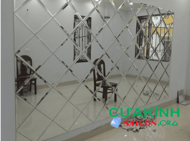 Lắp kính thủy lực giá rẻ quận 8