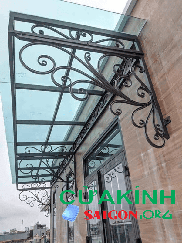 Thi công mái kính cường lực quận 6