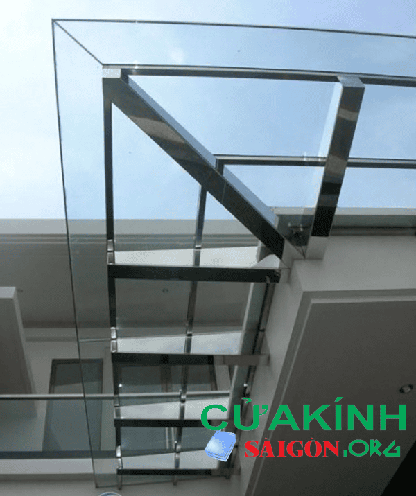 Lắp mái kính đẹp chất lượng quận 8