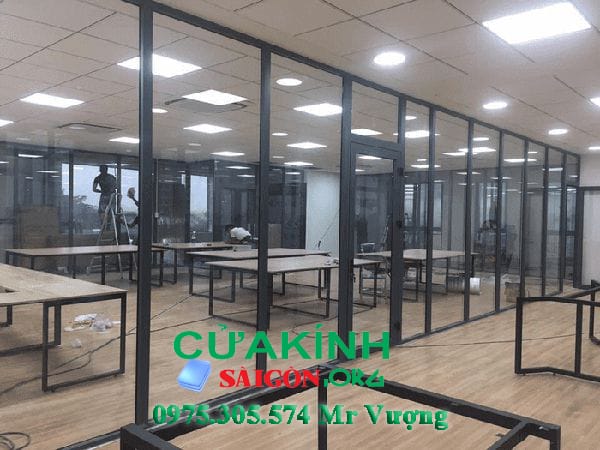 #1 Lắp vách kính văn phòng P. Tân Định quận 1 - 0975305574