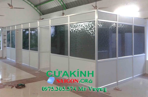 Vách ngăn văn phòng nhôm kính sài gòn