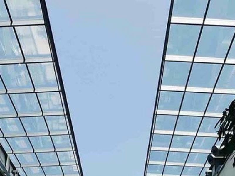 Mái Polycarbonate Giá Rẻ Quận 4 TP.HCM – Cung Cấp & Thi Công Trọn Gói