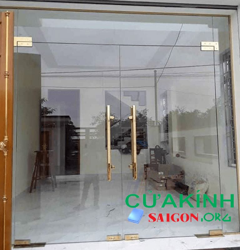 Kính cường lực giá rẻ tại quận 3