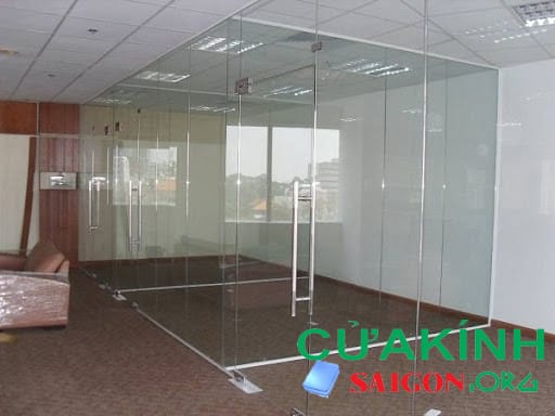 Vách ngăn kính cường lực văn phòng quận 7