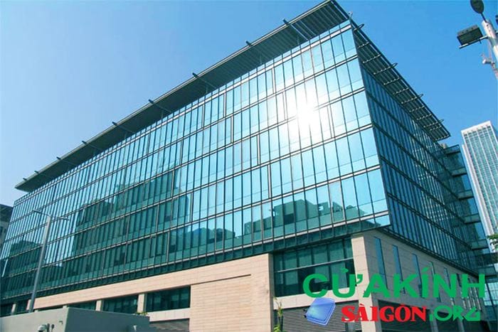 Phát minh kính đổi mầu nghệ thuật mới lạ rẻ hơn 9 lần