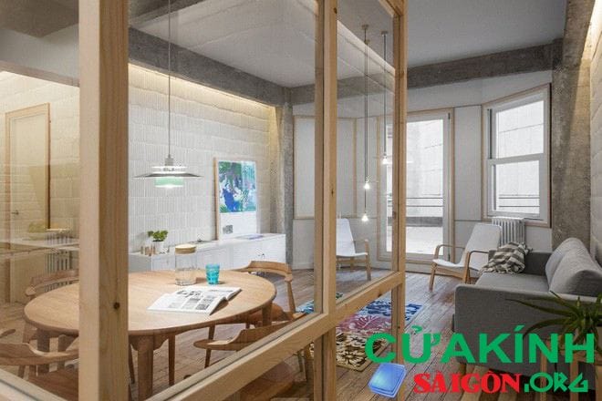 Vách kính khung gỗ: Báo giá vách ngăn kính khung gỗ đẹp