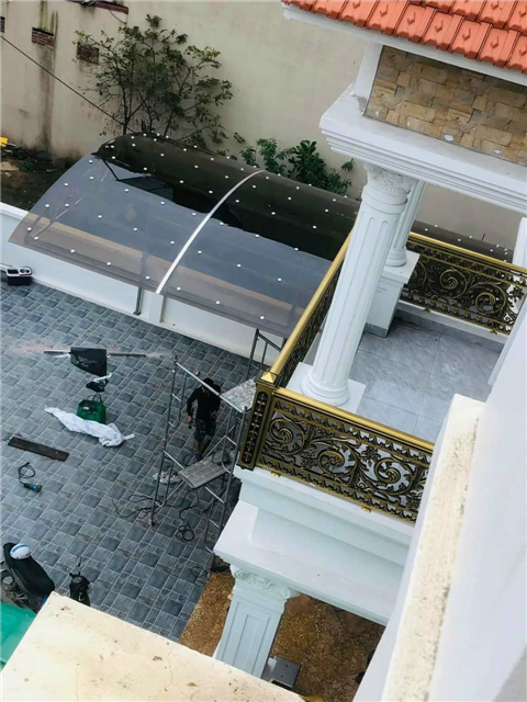 Mái Lấy Sáng Polycarbonate Quận 1 HCM Chính Hãng – Báo Giá Tốt Nhất Hôm Nay