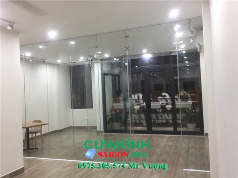 Lắp đặt cửa nhôm kính cao cấp Quận 5 [Thợ giỏi] - 2025