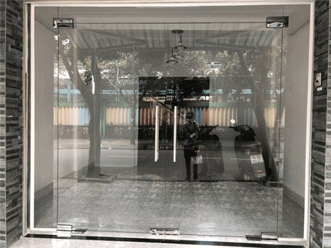 Làm Cửa Kính Cường Lực Q7, Q8, Bình Chánh - Thi Công Nhanh