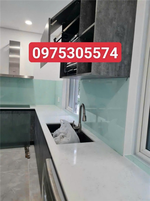 Kính ốp bếp màu tại Quận 3 TP.HCM, Lh 0975305574 Mr Vượng