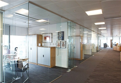 Gia Công Kính Cường Lực Quận 3 | Đẹp, Giá Rẻ, Chất Lượng