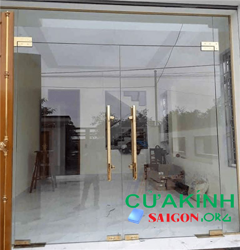 Kính cường lực giá rẻ tại quận 3