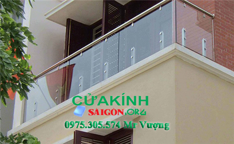 #1 Lắp lan can kính cường lực quận Phú Nhuận - Có mặt sau 30 phút
