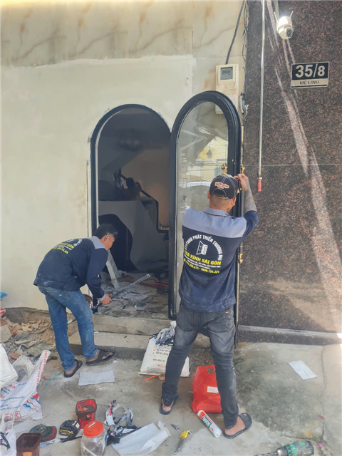 Cửa Kính Cường Lực HCM Giá Bao Nhiêu? Báo Giá Trọn Gói 2026