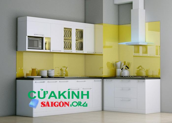 Kính Màu Ốp Bếp Đẹp Quận 7 HCM - Lắp Đặt Giá Rẻ Nhất 2025